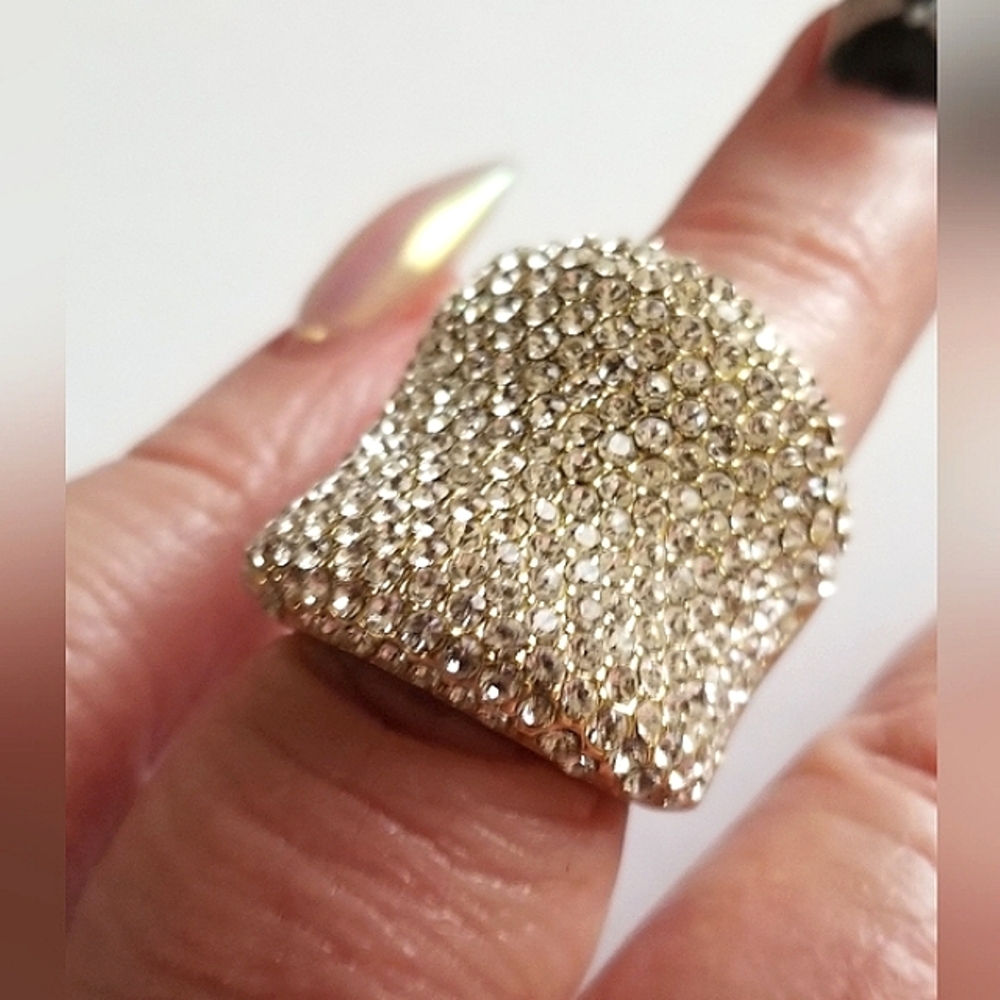 Joan Boyce Goldtone Pave Clear Crystal Wave Ring . Used. Size 7.